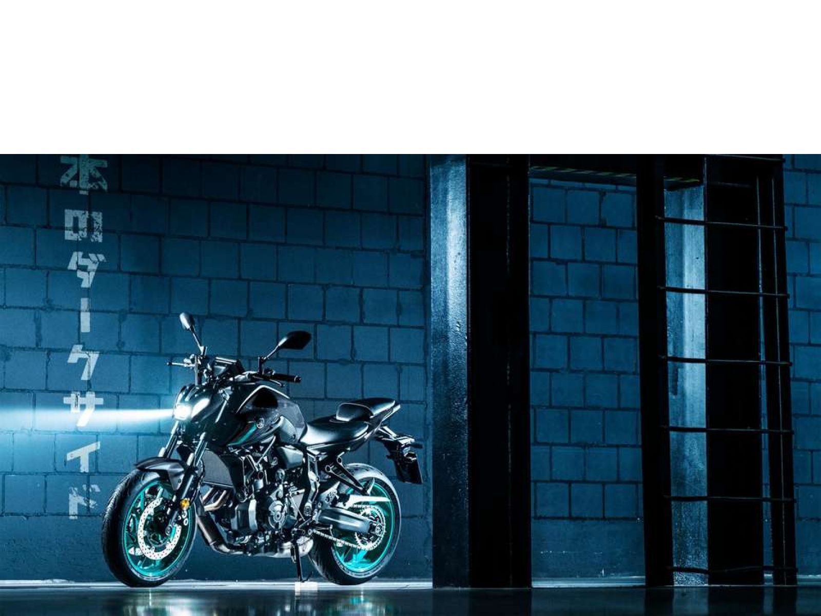Мотоцикл YAMAHA MT-07 (Midnight Cyan) 2024